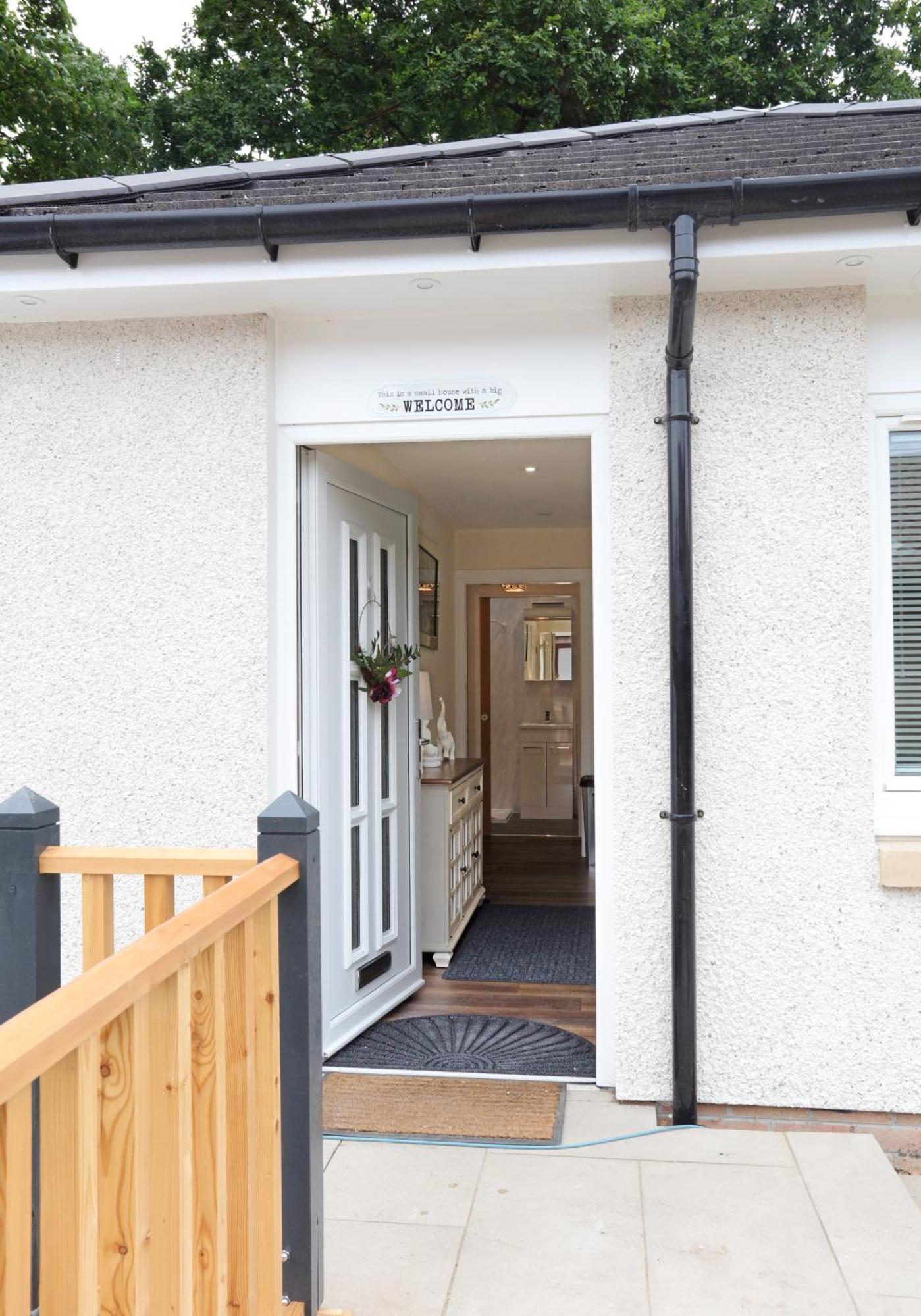 Canal View Cottage Winchburgh エクステリア 写真